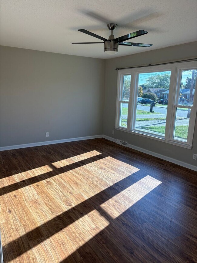 Photo - 3 Bedroom 1 1/2 Bathroom Home!