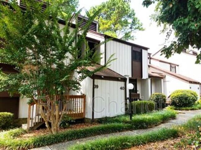 Building Photo - 3775 Guess Rd Rental
