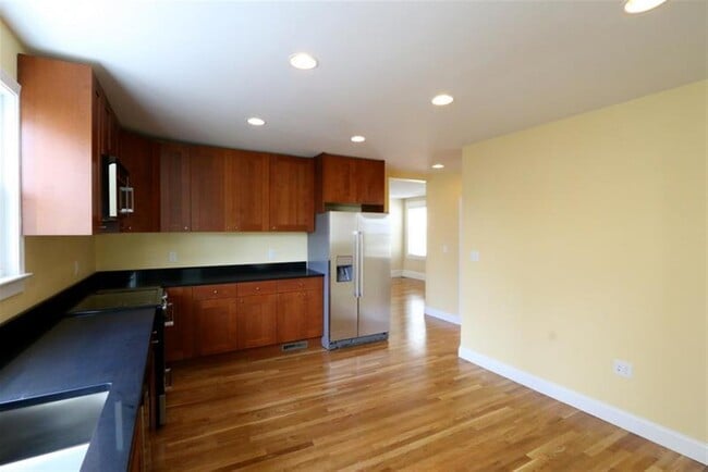 Photo - 38 Medford St Unit 1
