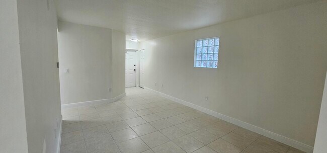 3770 N Jog Rd Unit 101