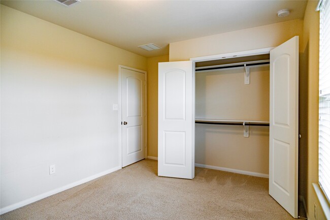 Photo - 7115 Ironwood Forest Dr