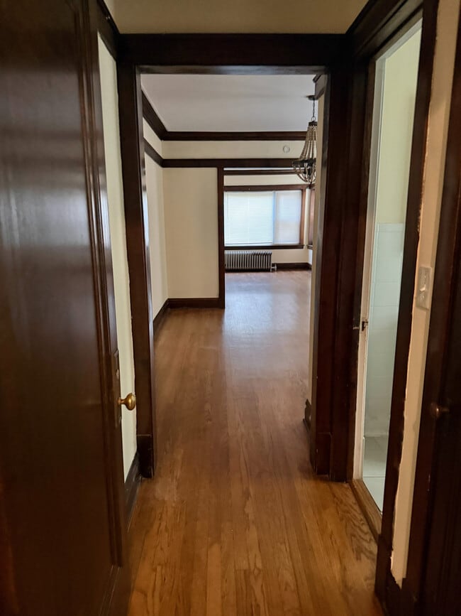 Photo - 5904 W Berteau Ave