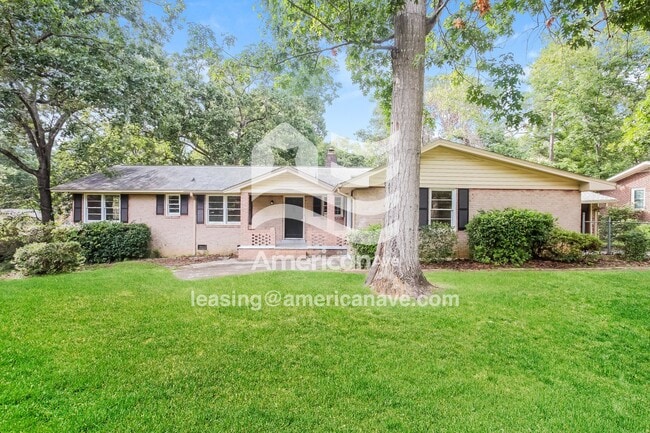 Building Photo - 1605 Sandra Dr