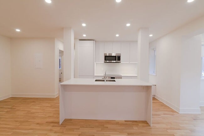 Photo - 3185 Av. Van Horne Unit 5