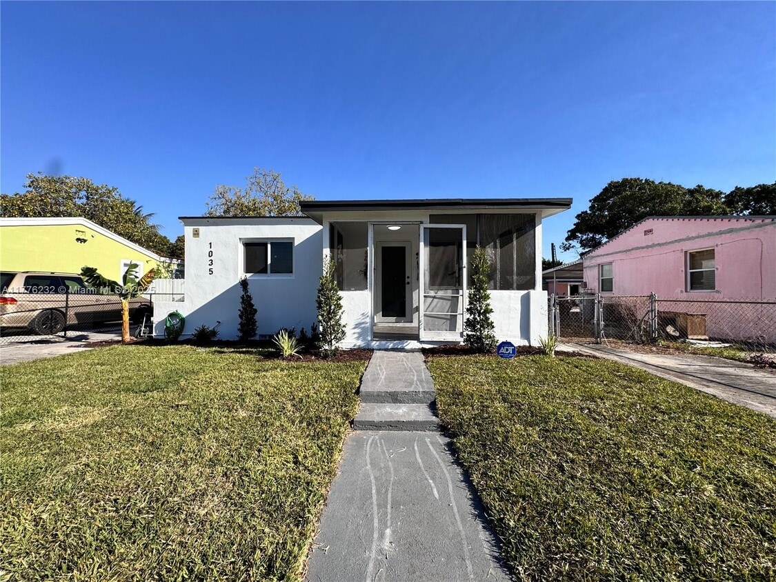 Photo - 1035 Atlantic Ave (Opa Locka, FL)