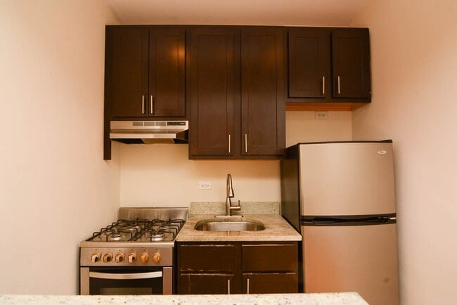 Photo - 4619 N Paulina St Unit 214