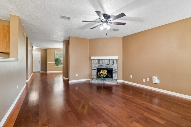 Photo - 2232 Chestnut Dr