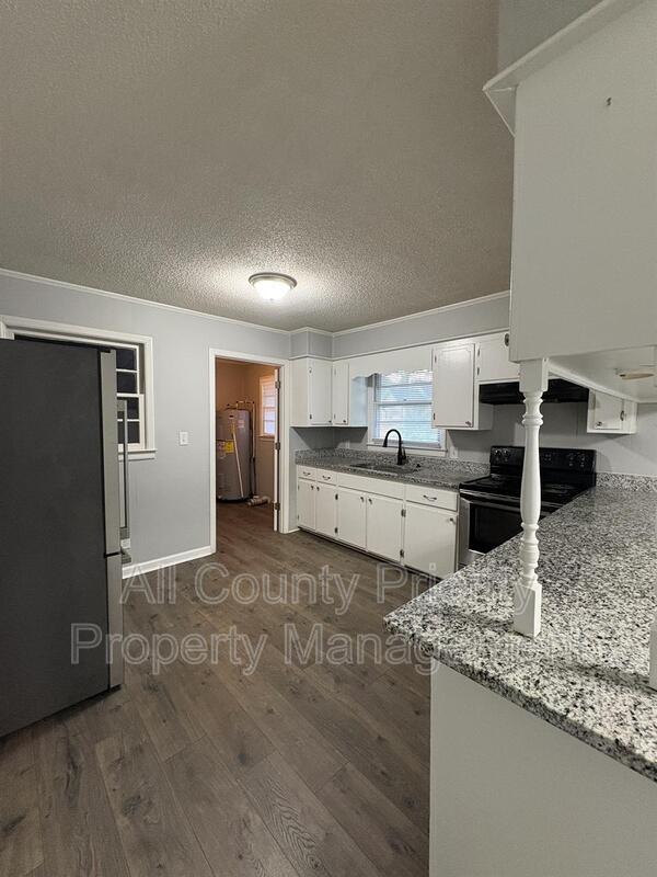 Photo - 513 Jones Ave