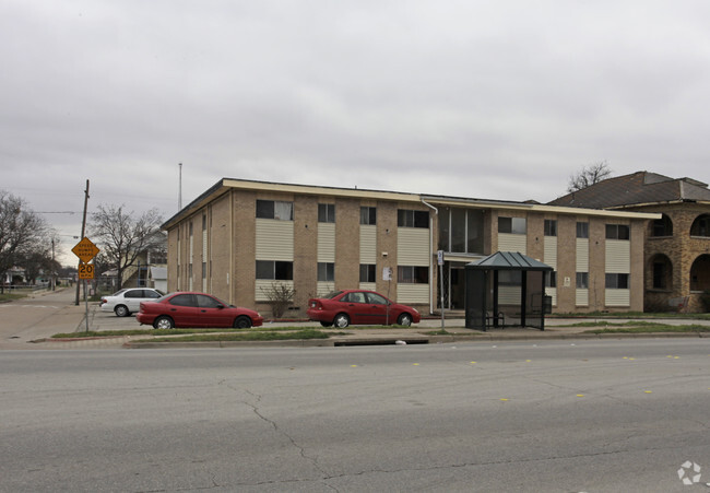 Building Photo - 2701 Hemphill St Rental