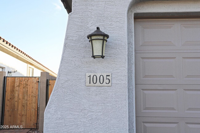 Photo - 1005 W Finch Dr