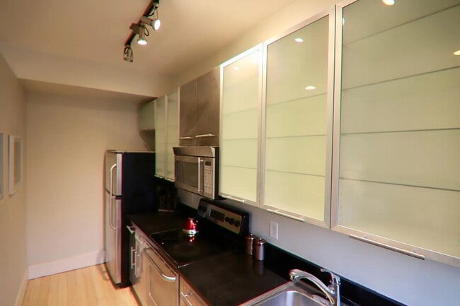 Photo - 1741 S St NW Unidad #6