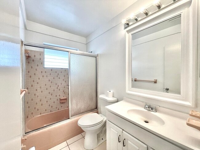 Photo - 1021 Crystal Lake Dr Unit 315