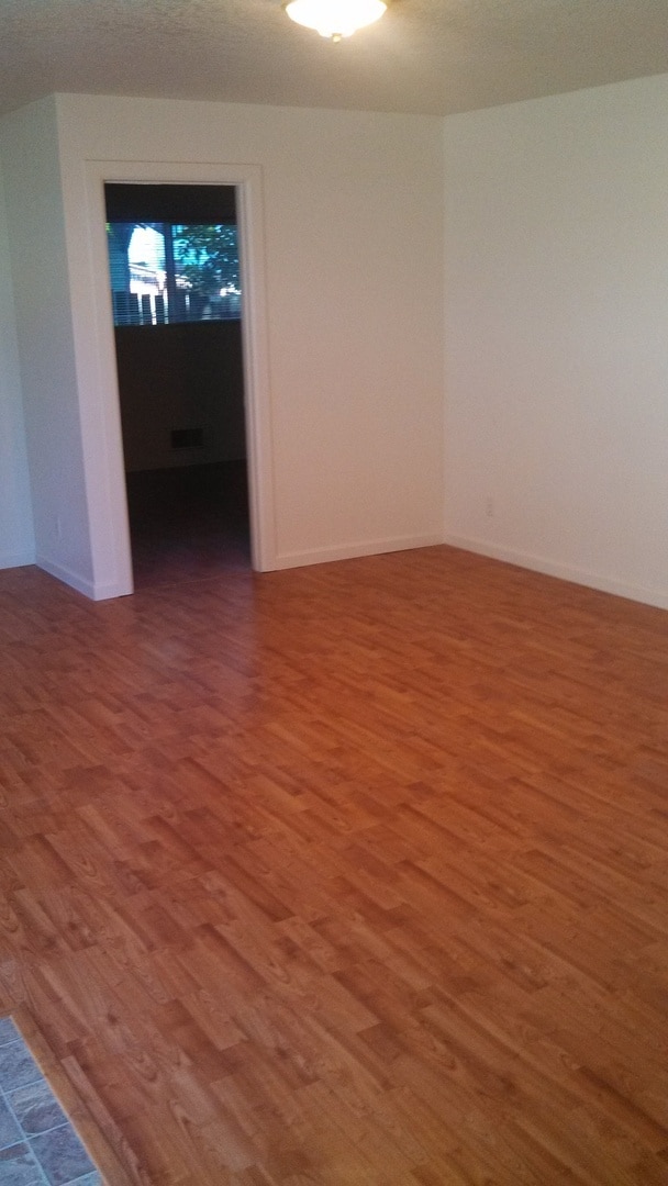 Photo - 729-729 NE Church St Unit 729