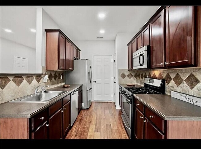 Photo - 1384 Dolcetto Trce