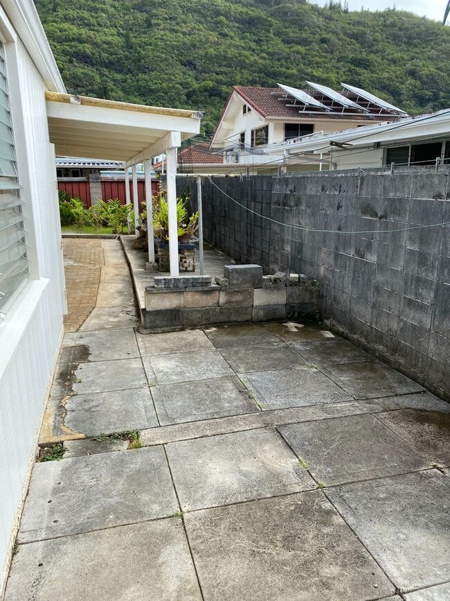 Photo - Peaceful Manoa - Spacious 3 bedroom, 2 bath single family home