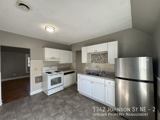 Photo - 1342 Johnson St NE Unit 2