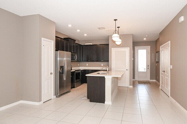 Photo - 1618 Merriment Way