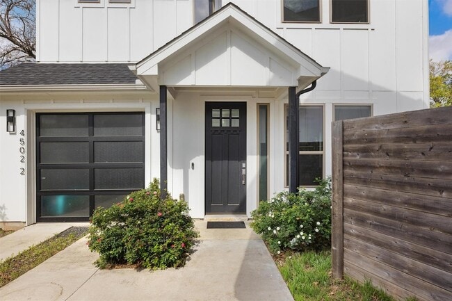 Photo - 4502 Banister Ln Unit B