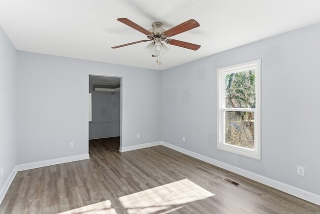 Photo - 1514 Monroe Ave