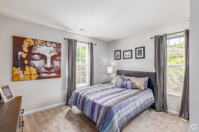 2BR, 2BA - 1,007SF - Bedroom