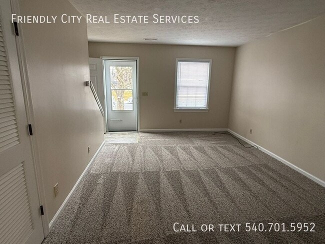 Photo - 57 Rockbridge Cir