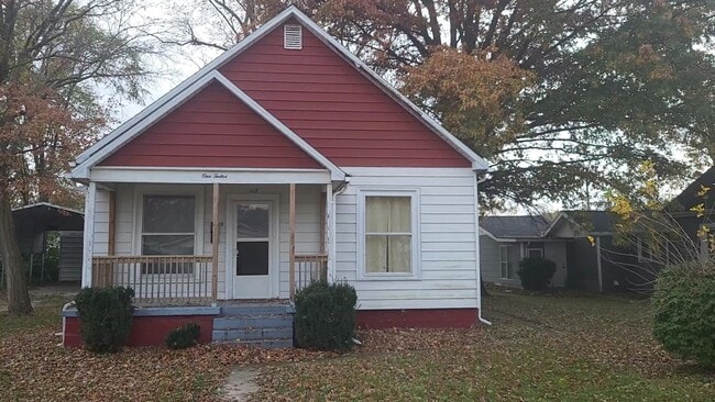 Photo - Newly Remodeled 2 Bed 1 Bath House