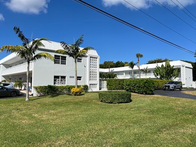 Building Photo - 6600 N Ocean Blvd Unit 3