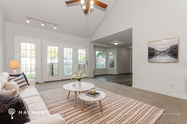 Photo - 213 Berkshire Dr