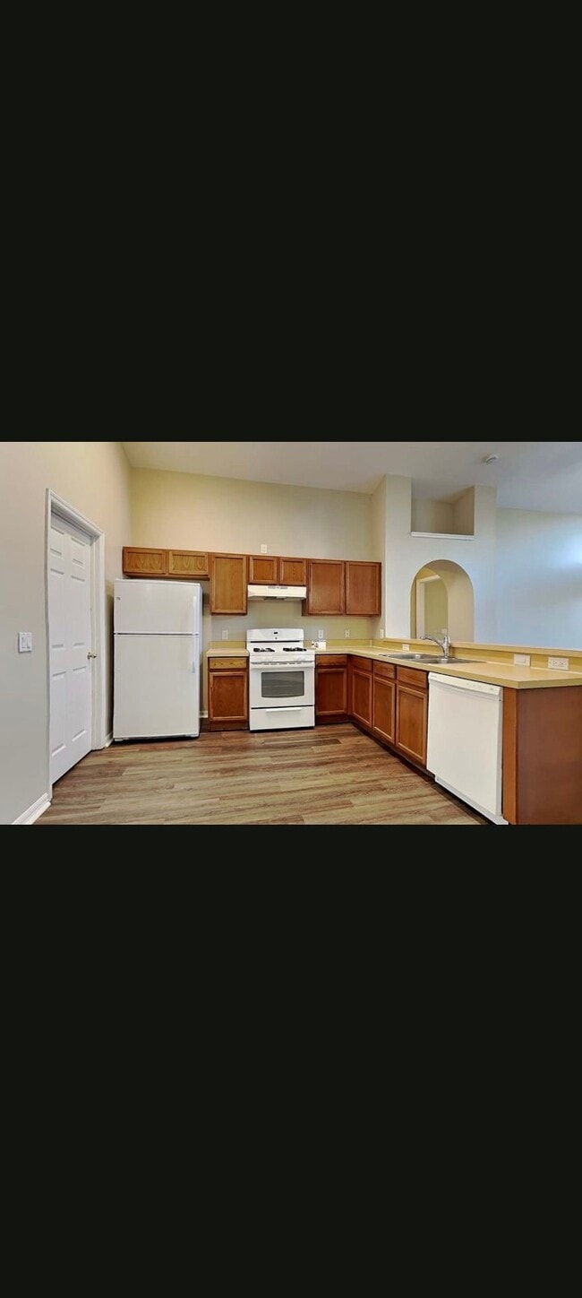 Photo - 6805 Waterton Dr