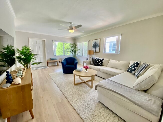 473 12th Ave S Unit B-10