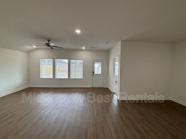 Photo - 3641 Wise Rd