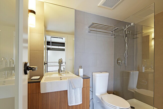 Photo - z-051425-The Lofts at 325 Westlake