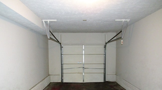 Photo - Fullwood Square Apartments and Townhomes