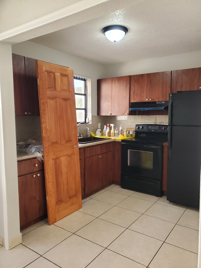 Photo - 145 W 43rd St