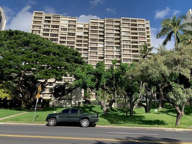 Building Photo - Mostly Furnished 2BR/2BA Condo – Ocean & M...