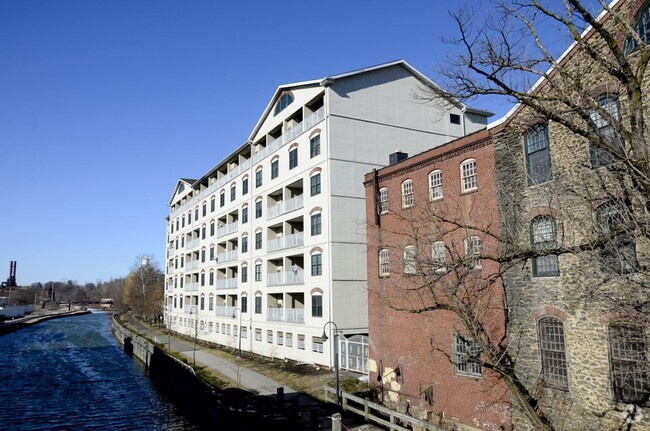 Building Photo - Live the Manayunk lifestyle you’ve been dr... Rental