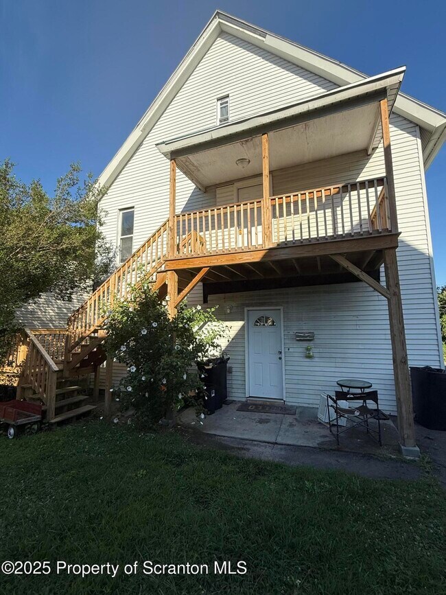 Building Photo - 2204 Golden Ave Rental