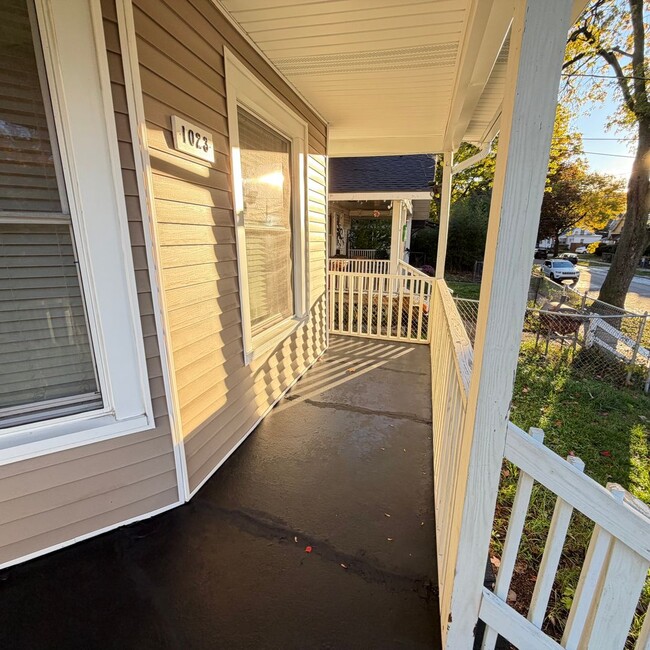 Photo - Large 3 bedroom home with a den!