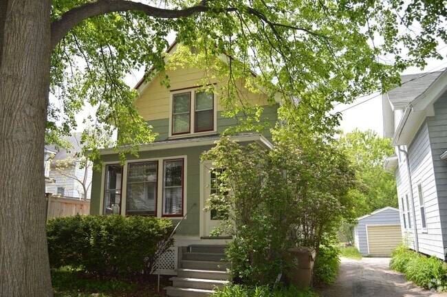 Building Photo - 418 S Orchard St Unit 1 Rental