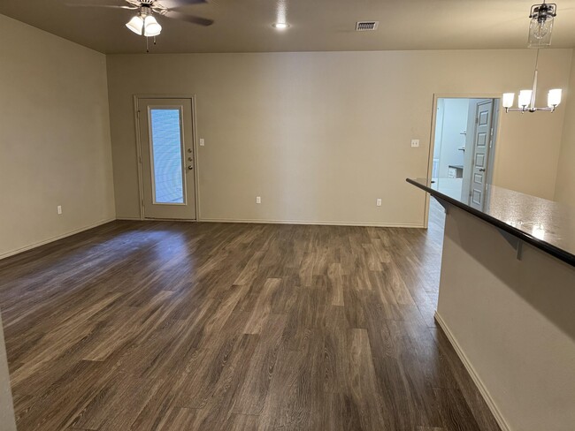 Photo - 2106 10th St