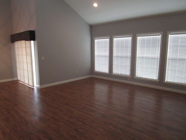 Photo - Huge 3BR/3BA Villa at Boulder Springs - Available July!!