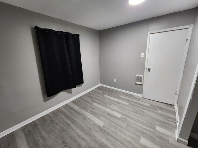 Photo - 1422 Bancroft St Unit 1424