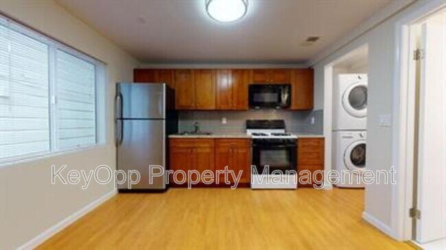 Photo - 806 35th Ave