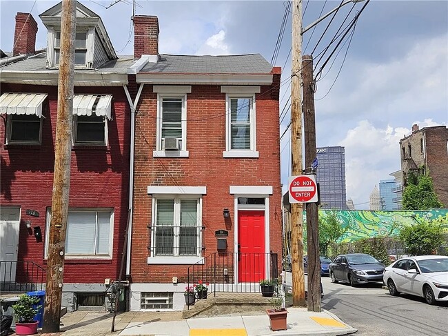 Building Photo - 114 Miltenberger St Rental