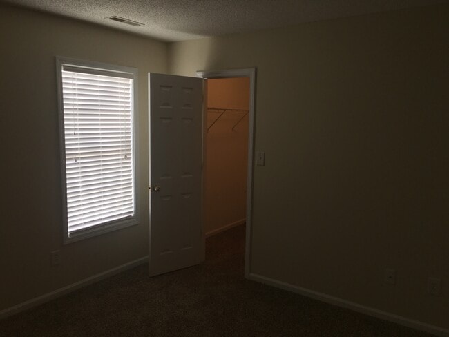 Building Photo - 1225 Centipede Dr