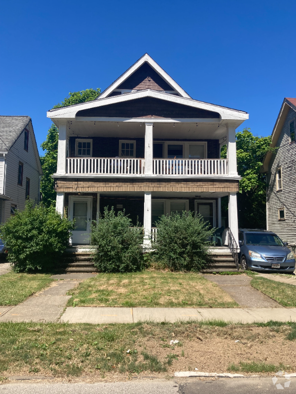 Building Photo - 2668 E 126th St Unit 2666 East 126th Street Rental