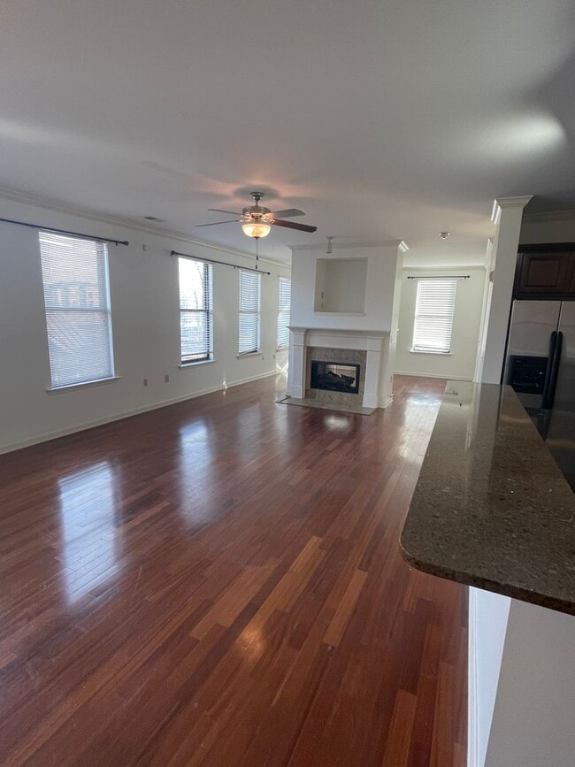 Photo - 2BD/2BA Condo located Downtown! Unit 203