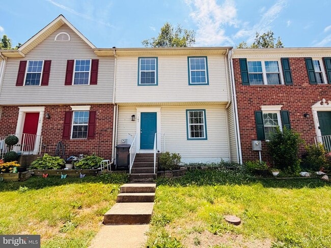 107 Stafford Mews Ln