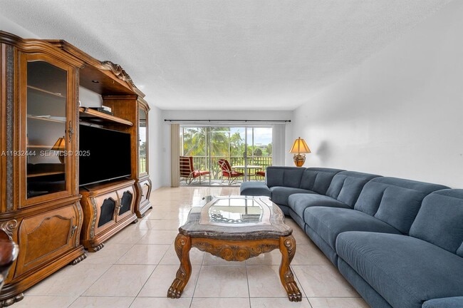 Photo - 2800 N Palm Aire Dr Unit 309