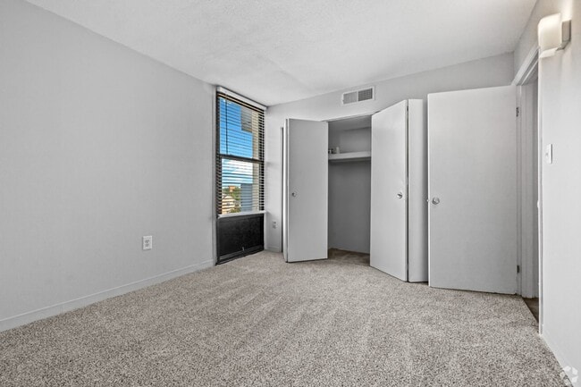 Photo - Beacon 303 Apartments